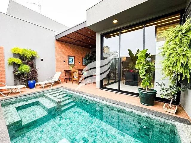Imagem: Casa com Piscina À Venda no Condomínio