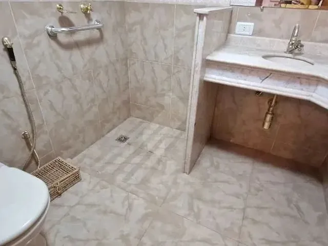 Imagem 15: Casa com 3 Dormitórios À Venda, 339 M² por R$ 800.000,00 - Vila Carvalho - Sorocaba/Sp