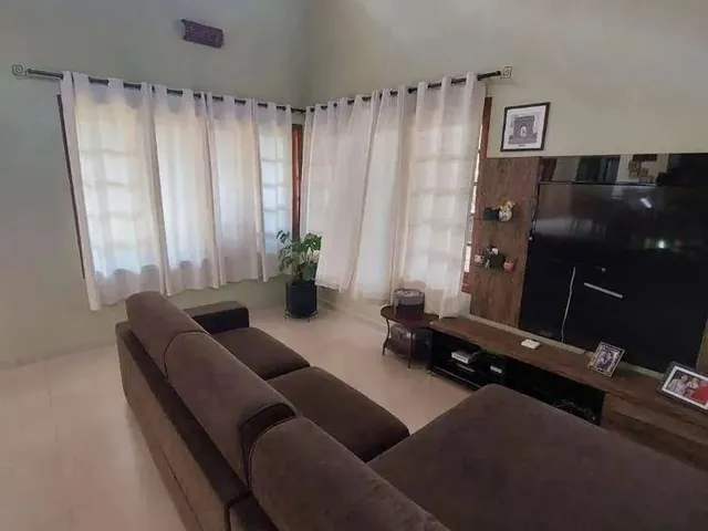 Imagem 9: Sobrado - 438 M² - 4 Dormitórios - 01 Suite Master com Hidro - Piscina - Condomínio