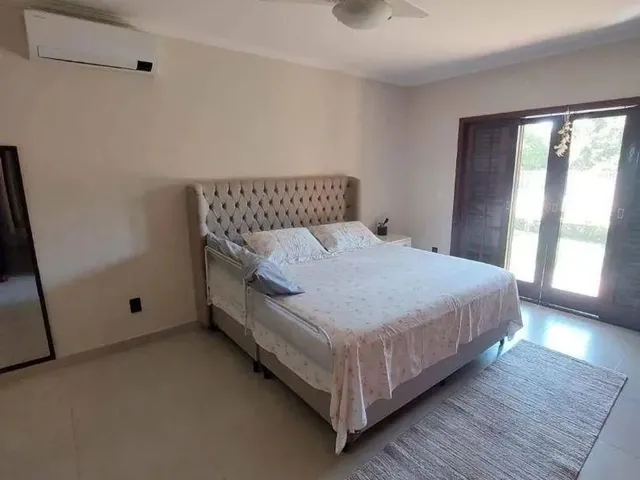Imagem 16: Sobrado - 438 M² - 4 Dormitórios - 01 Suite Master com Hidro - Piscina - Condomínio