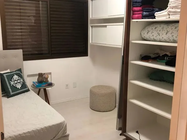 Imagem 2: Imóvel para Venda com 190 Metros Quadrados com 4 Quartos em Centro - Criciúma - Sc