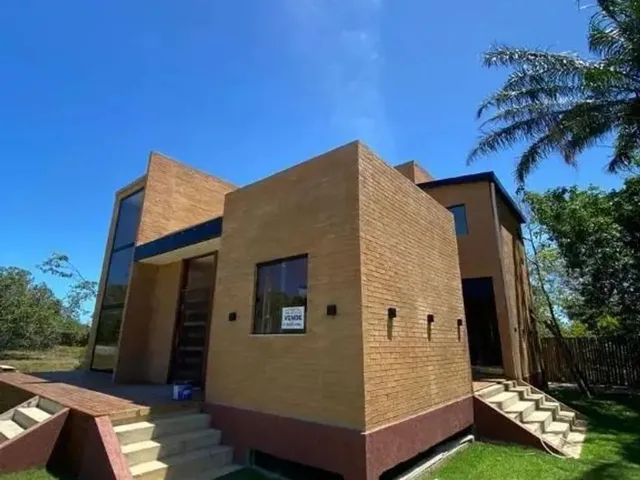 Imagem 15: Casa com 4 Dormitórios À Venda, 180 M² por R$ 1.100.000,00 - Estrada do Coco
