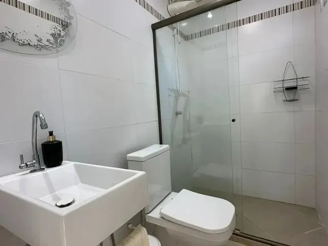 Imagem: Casa À Venda em Guarajuba 4/4 - Mobiliado
