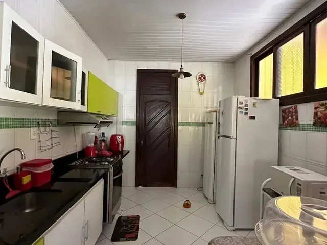Imagem 4: Casa À Venda em Guarajuba 4/4 - Mobiliado