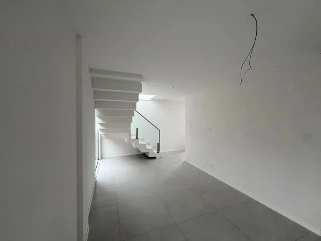 Imagem 4: Casa Duplex para Venda em Camaçari, Catu de Abrantes (Abrantes), 4 Dormitórios, 3