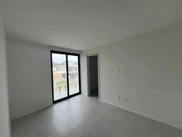 Imagem 2: Casa Duplex para Venda em Camaçari, Catu de Abrantes (Abrantes), 4 Dormitórios, 3