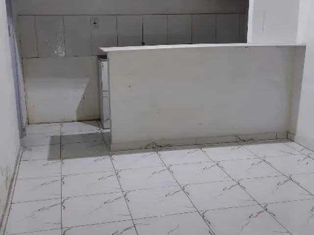 Imagem 4: Avenida com 5 Casas, Sendo 2 Já Prontas e 3 em Andamento