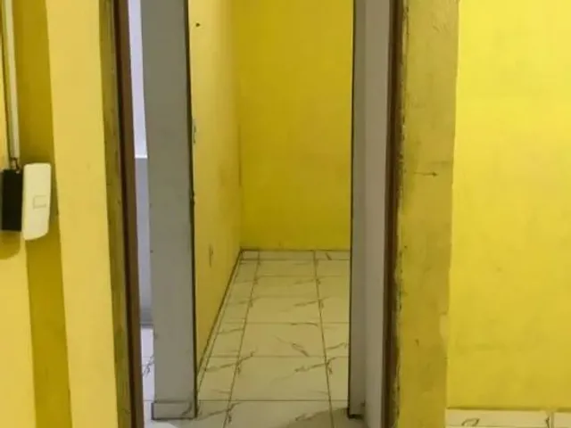 Imagem 8: Avenida com 5 Casas, Sendo 2 Já Prontas e 3 em Andamento