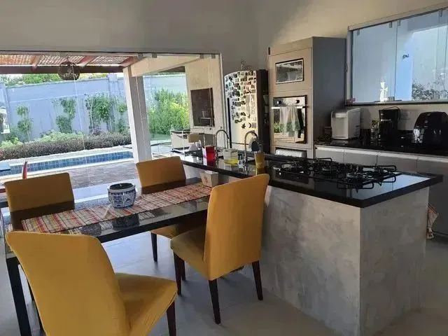 Imagem: Casa com 3 Dormitórios À Venda, 300 M²