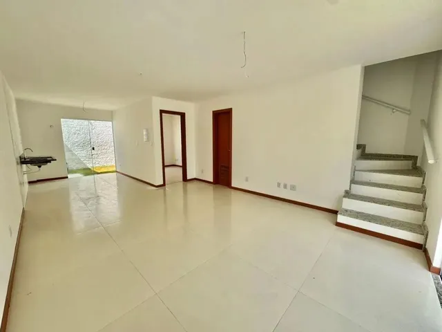 Imagem: Casa Duplex em Ipitanga, 500M da Praia