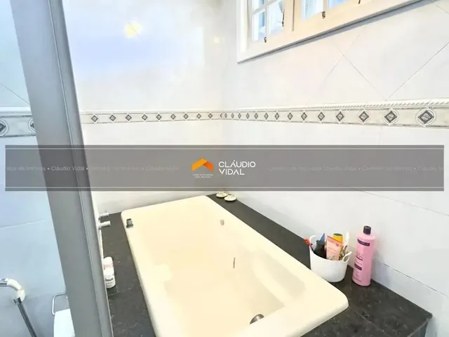 Imagem 2: Condomínio Villas do Bosque - Excelente Casa Duplex com Área de Lazer Privativa, 5/4