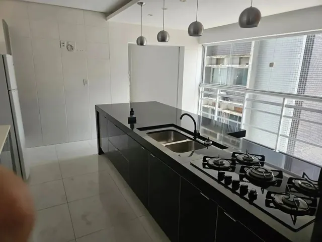 Imagem 15: Edifício Torre Domani Andar Baixo 4/4 Mobiliado 3 Vaga de Garagem