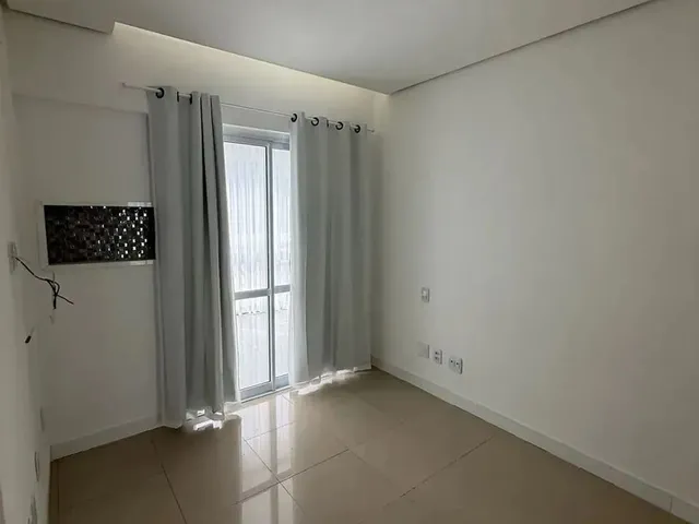 Imagem 14: Edifício Torre Domani Andar Baixo 4/4 Mobiliado 3 Vaga de Garagem