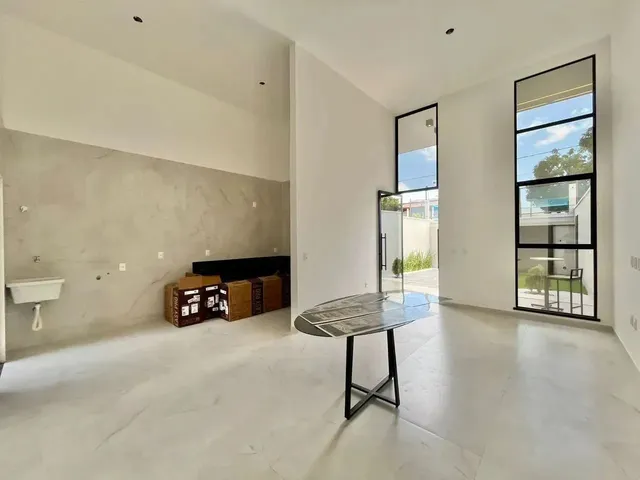 Imagem 10: Casa Plana À Venda no Eusébio em Rua Privativa, com 3 Suítes e Área de Lazer