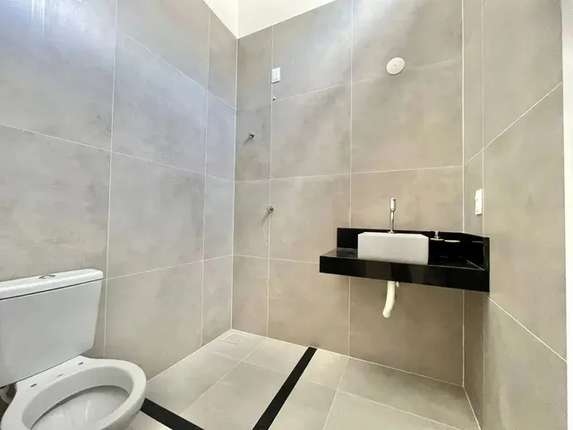 Imagem 7: Casa Plana À Venda no Eusébio em Rua Privativa, com 3 Suítes e Área de Lazer