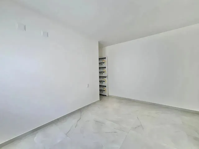 Imagem 13: Casa Plana À Venda no Eusébio em Rua Privativa, com 3 Suítes e Área de Lazer
