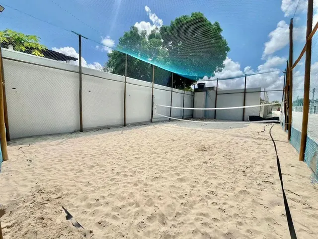 Imagem 4: Casa Plana À Venda no Eusébio em Rua Privativa, com 3 Suítes e Área de Lazer