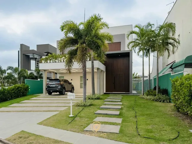 Imagem 1: Sobrado para Venda Tem 425 Metros Quadrados com 5 Quartos em Cararu - Eusébio - Ce
