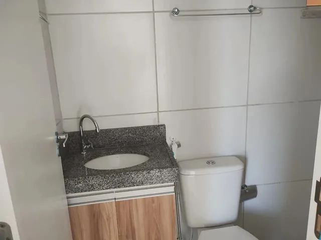 Imagem 13: Apartamento de Repasse no Centro do Eusébio com Varanda e Suíte
