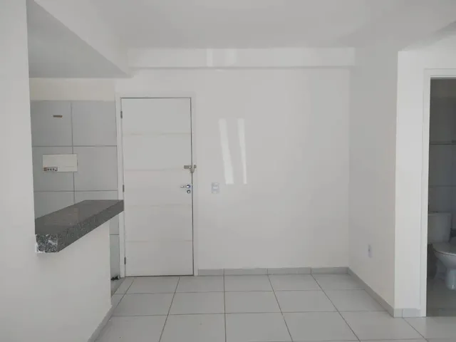 Imagem 8: Apartamento de Repasse no Centro do Eusébio com Varanda e Suíte