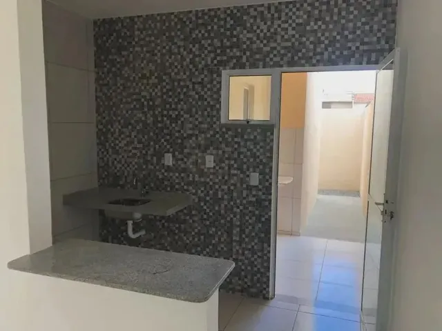 Imagem 4: Imóvel para Venda Possui 100 Metros Quadrados com 2 Quartos em Piratininga - Maracanaú