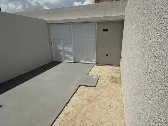 Imagem 9: Imóvel para Venda Possui 100 Metros Quadrados com 2 Quartos em Piratininga - Maracanaú