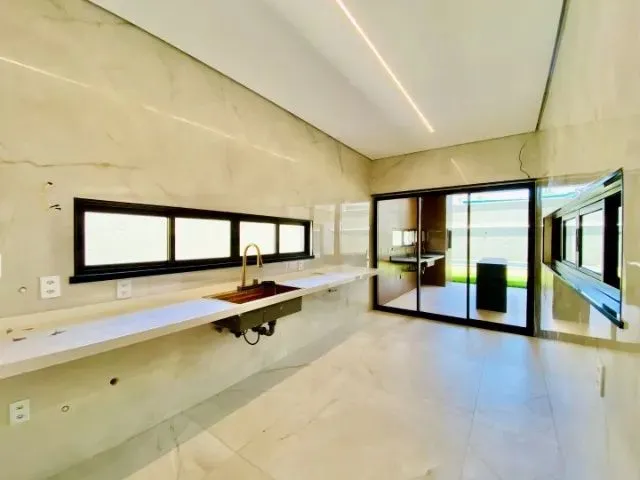 Imagem 2: Casa no Centro do Eusébio, 04 Suítes