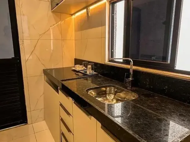 Imagem 3: Casa Alto Padrão com Piscina, Rooftop e 3 Quartos