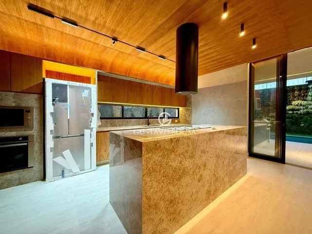 Imagem 3: Casa no Alphaville Eusébio com 5 Dormitórios À Venda, 380 M² por R$ 4.800.000