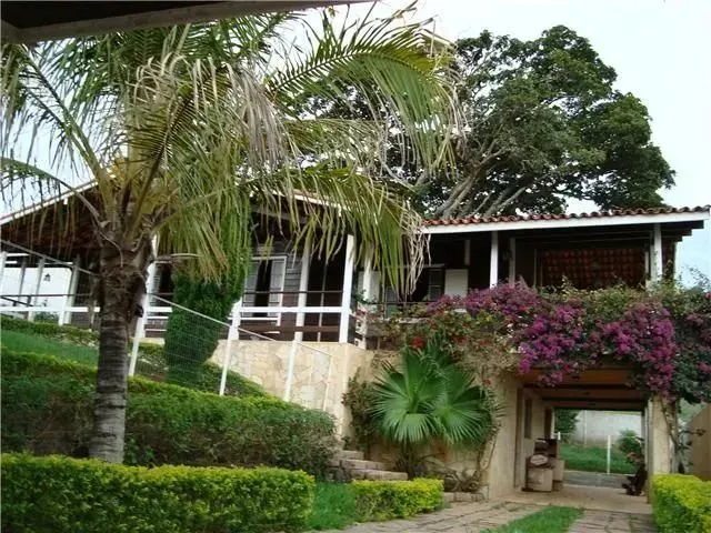 Imagem: Casa com 4 Dormitórios À Venda, 300 M²
