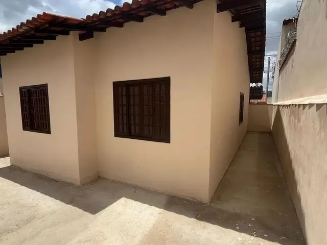 Imagem 16: Imóvel para Venda Tem 200 Metros Quadrados com 3 Quartos em Morada do Sol - Lavras - Mg