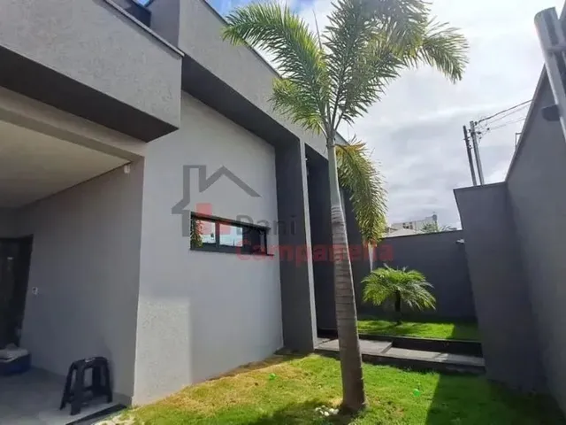 Imagem: Casa de Alto Padrão com 3 Suítes e Piscina
