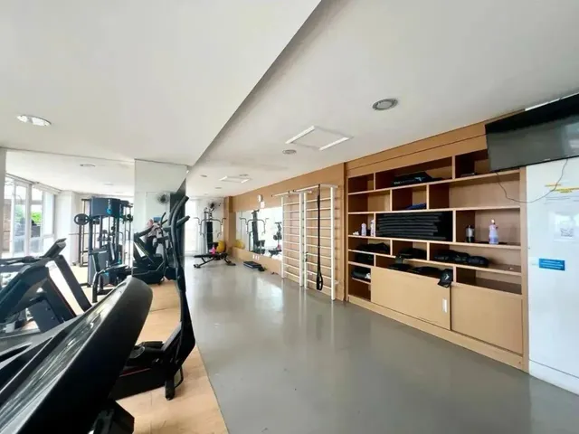 Imagem 11: Apartamento Mobiliado no Ed Mistral , com 2 Quartos, Sendo 1 Suíte, 1 Vg Garagem