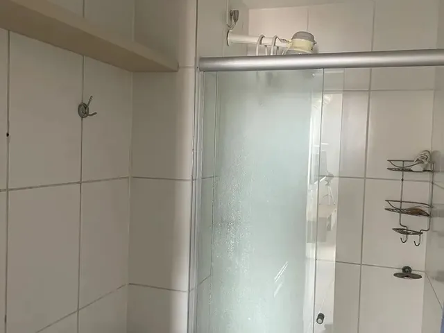 Imagem 2: Apartamento Mobiliado no Ed Mistral , com 2 Quartos, Sendo 1 Suíte, 1 Vg Garagem