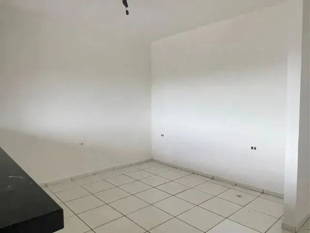 Imagem 7: Sobrado C/2 Qtos e Sacada