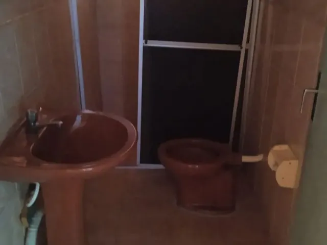 Imagem 2: Alugo Edicula pra Mulher Sozinha