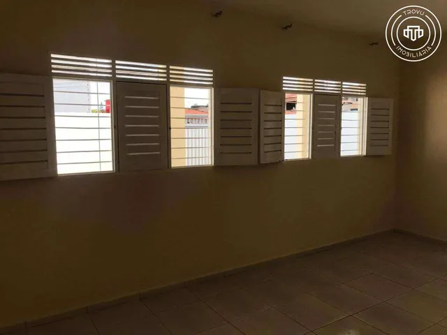 Imagem 16: Casa para alugar em João Pessoa, Bessa, com 4 quartos, 360m²