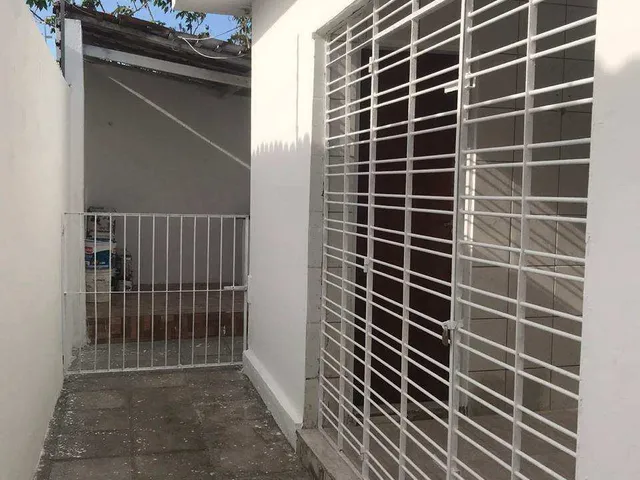 Imagem 13: Casa para alugar em João Pessoa, Bessa, com 4 quartos, 360m²