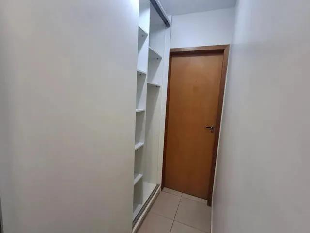 Imagem 11: Apartamento 60M² com 2 Quartos, Suíte, Varanda, Armários Completos e Vaga de Garagem
