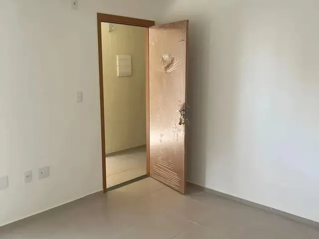 Imagem 9: Imóvel para Aluguel com 50 Metros Quadrados com 2 Quartos em de Lourdes - Anápolis - Go