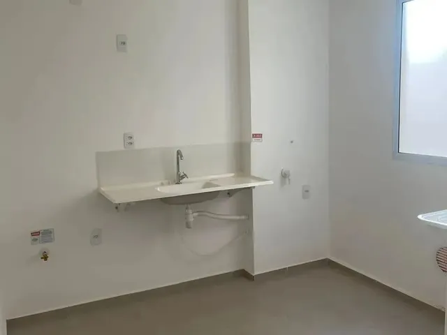 Imagem 6: Imóvel para Aluguel com 50 Metros Quadrados com 2 Quartos em de Lourdes - Anápolis - Go