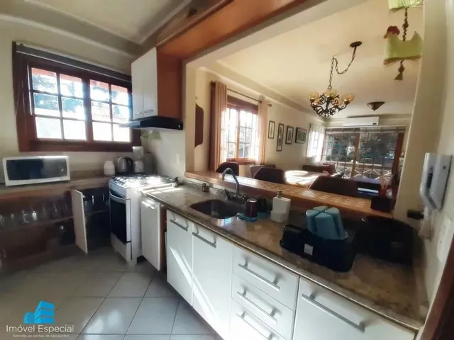 Imagem 3: Apartamento com 4 Dormitórios , Muito Espaço e Localização Central no Bairro Planalto