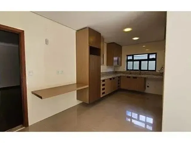 Imagem 4: Casa para Venda em Loteamento Morrão da Força com 4 Quartos, Sendo 2 Suítes , 241M²