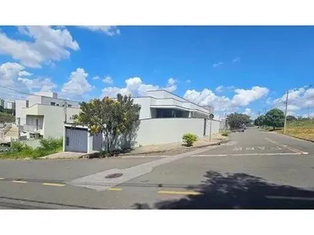 Imagem 13: Casa para Venda em Loteamento Morrão da Força com 4 Quartos, Sendo 2 Suítes , 241M²