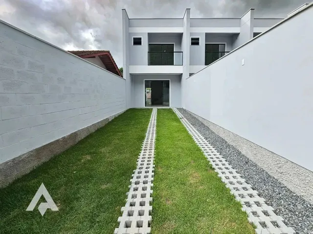 Imagem: Casa com 2 Suítes À Venda por R$510.000,00