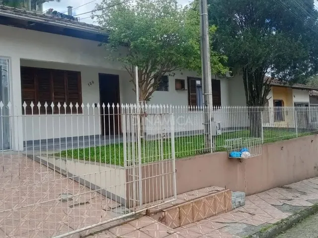 Imagem: Casa no Bairro Fortaleza com 3 Quartos