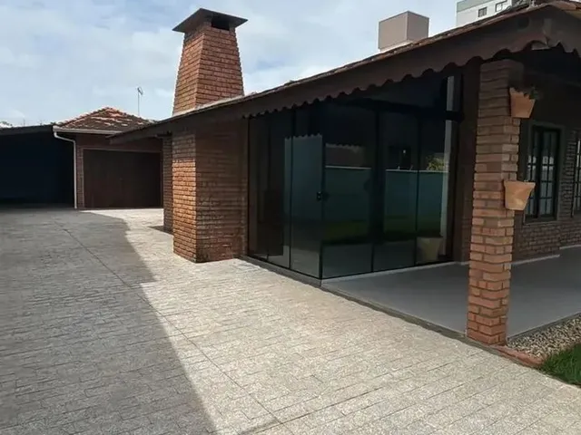 Imagem 16: Casa Perto da Praia no Centro de Navegantes