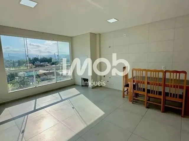 Imagem: O apartamento possui 2 Dormitórios, 1 Banheiro, 1 Vaga na