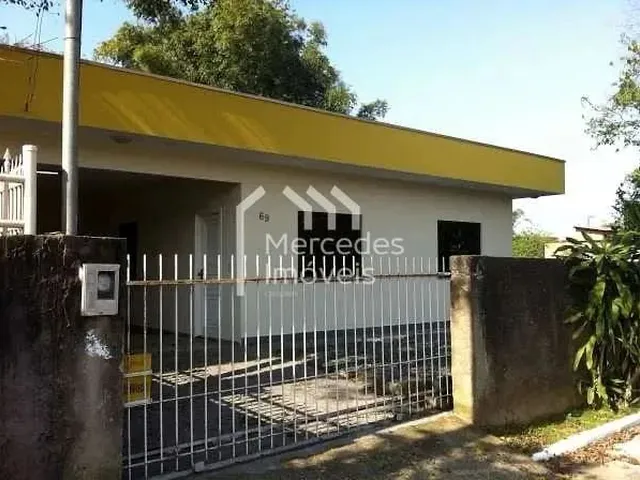 Imagem: Casa com 1 Suite 2 Dormitórios À Venda