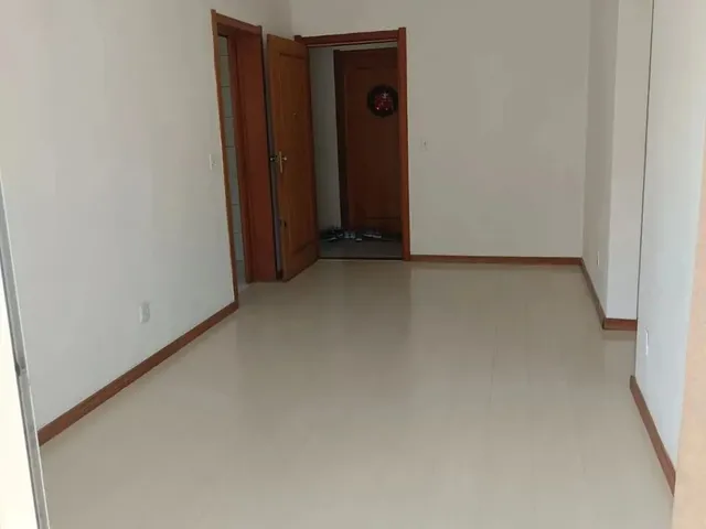 Imagem 6: Apartamento Padrão com Sacada, 2 Dormitórios, 1 Vaga